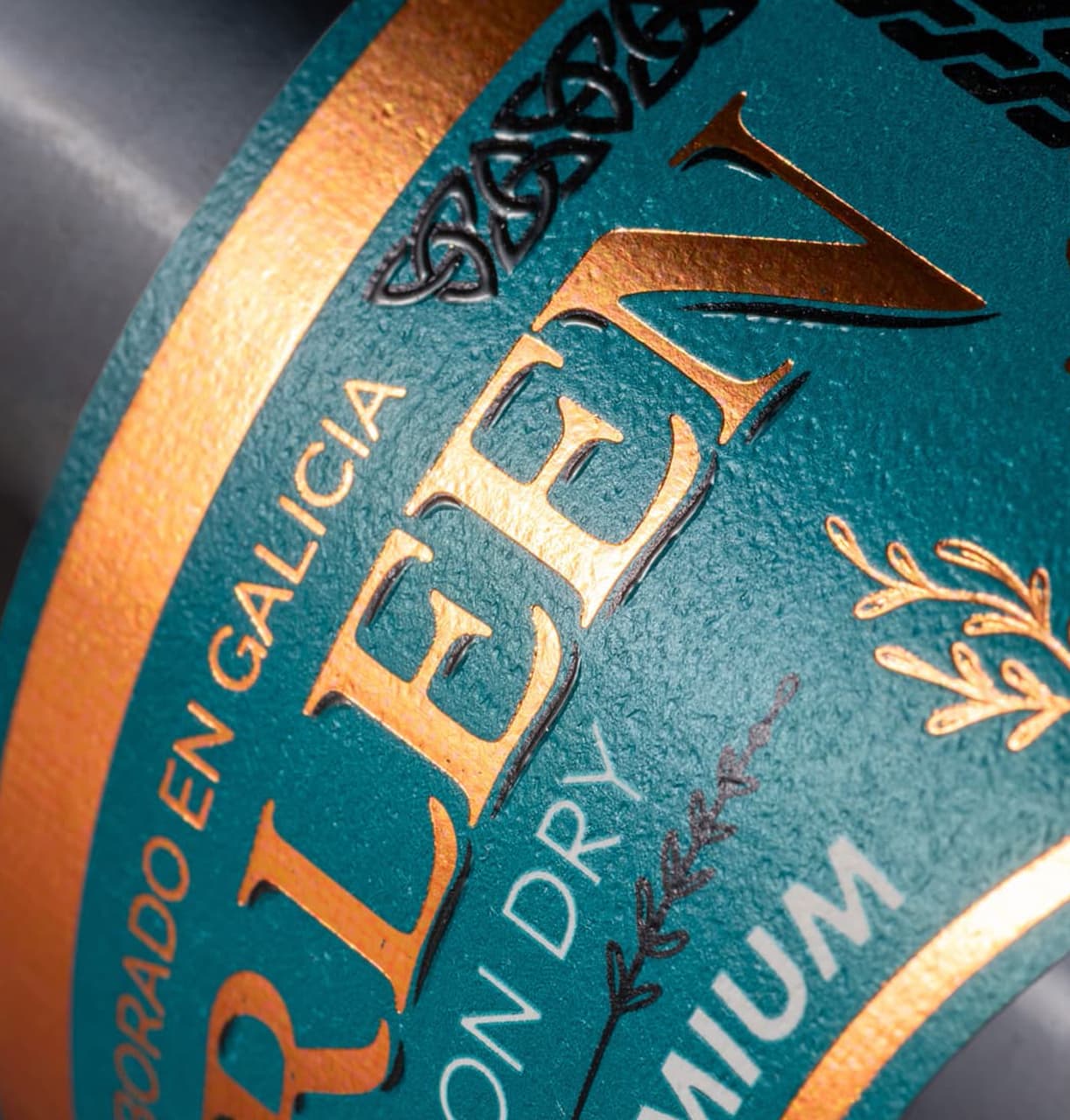  Personalizado de etiquetas cos nosos acabados en Galicia